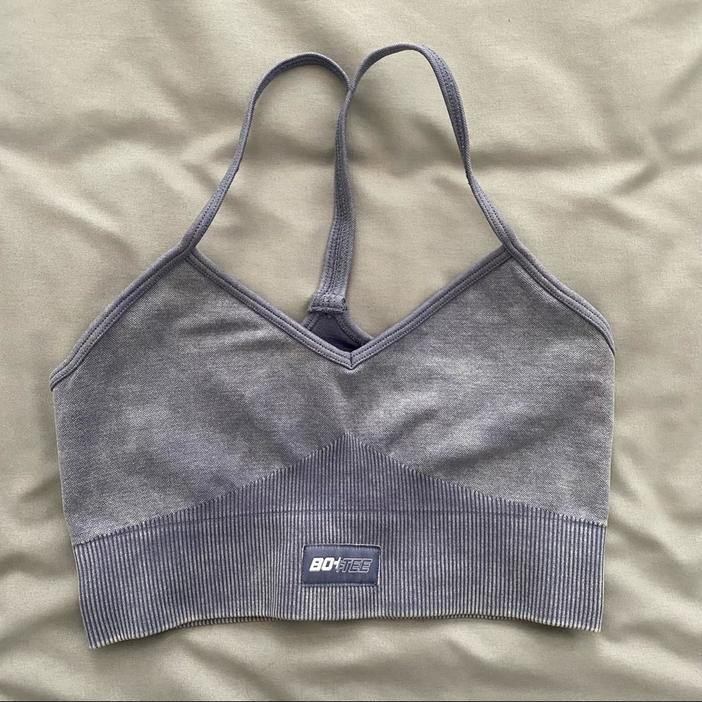 Bo+Tee sports bra